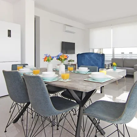 Amelia Παραλίμνι