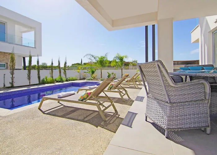 Vila Amelia Paralimni